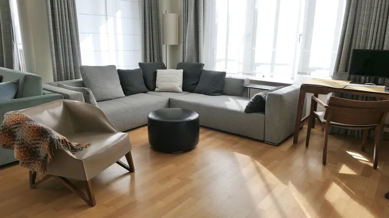 Exklusives Wohnen im Botschaftsviertel, vollmöblierte Residenz mit Concierge — photo 1